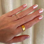 Mia soft fine wave ring med zirkonia