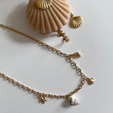 Coral halskæde med charms